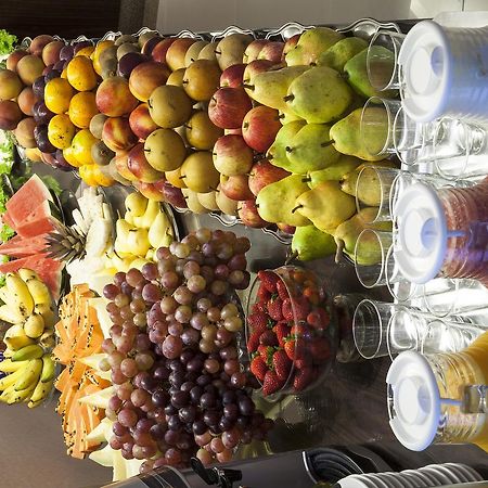 Leopoldo Hotel 구아남비 외부 사진